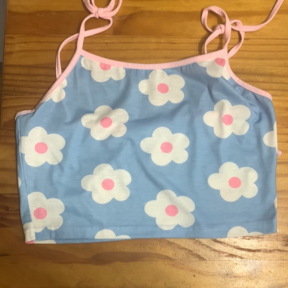 Girls tank like new